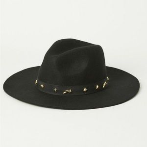 Lucky Brand  Gold Charm Ranger Hat. 100% Wool. Black w/ Black Ribbon. One Size